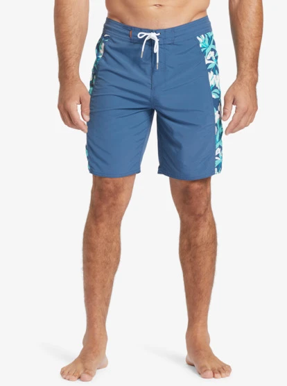 Quiksilver Waterman Cliffside Solid 19" Boardshorts - Image 3