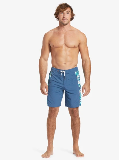 Quiksilver Waterman Cliffside Solid 19" Boardshorts - Image 6