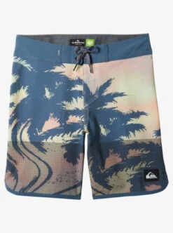 Quiksilver Boy's 8-16 Highline Scallop 16" Boardshorts
