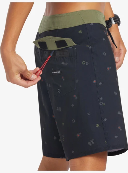 Quiksilver Surfsilk 69 18" Boardshorts - Image 5