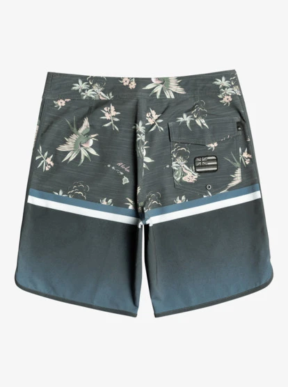 Quiksilver Surfsilk Division Scallop 19" Boardshorts - Image 2