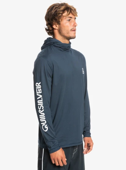 Quiksilver Heritage UPF 50 Long Sleeve Surf Tee - Image 4